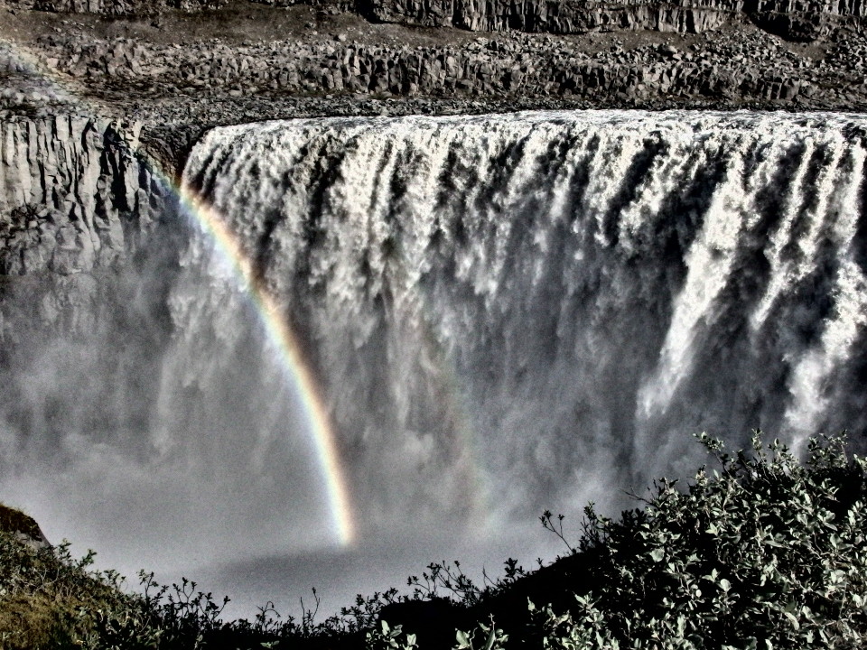 A rainbow in front of Dettifoss
