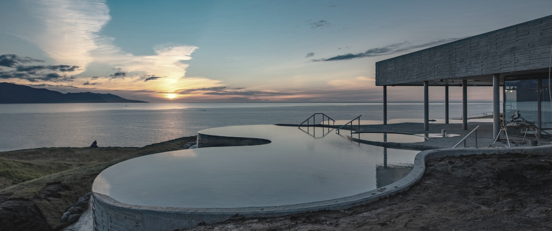 Slider GeoSea sea bath is a great spot to watch sunsets at Skjálfandi Bay © Gaukur Hjartarson