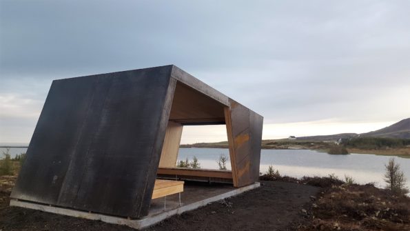 Observation hut at Kaldsbakstjörn © Húsavíkurstofa
